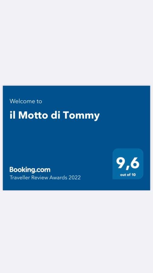 Bed and Breakfast Il Motto Di Tommy Castelveccana Екстер'єр фото